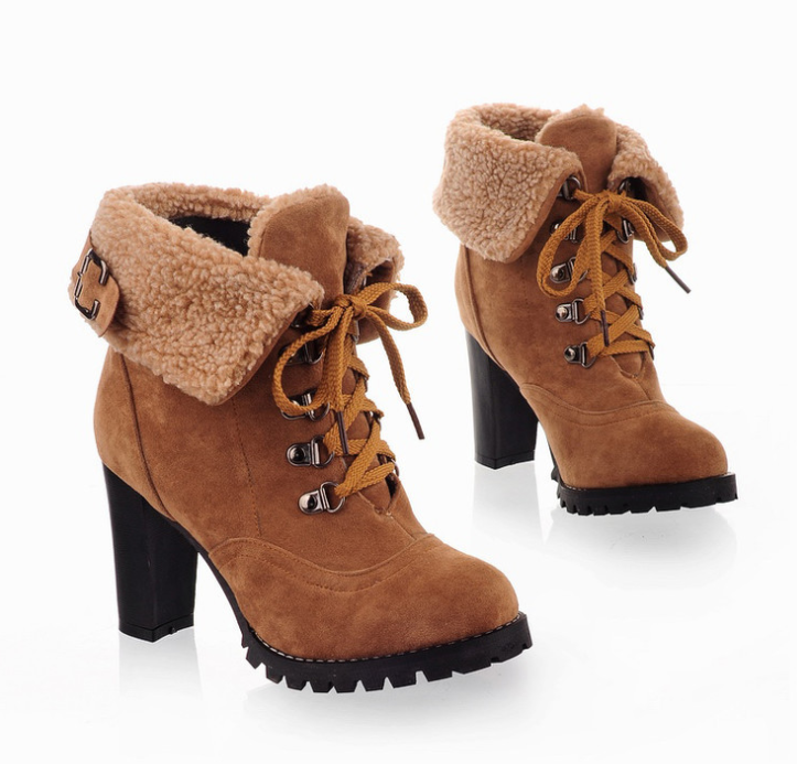 High-heeled scrub short boots