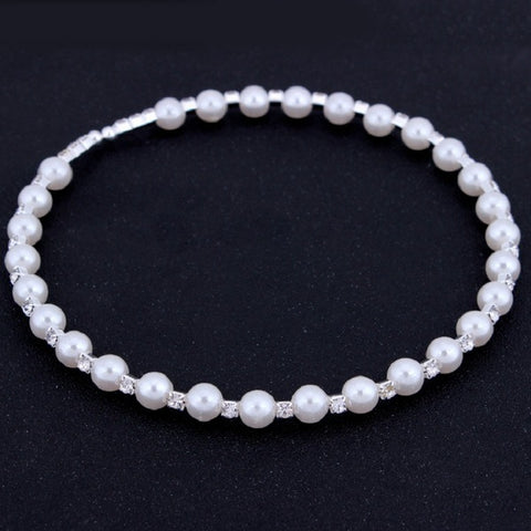 Bridal bridal accessories 8MM handmade pearls, Rhinestone necklaces, necklaces, bracelets, earrings, three sets of suits