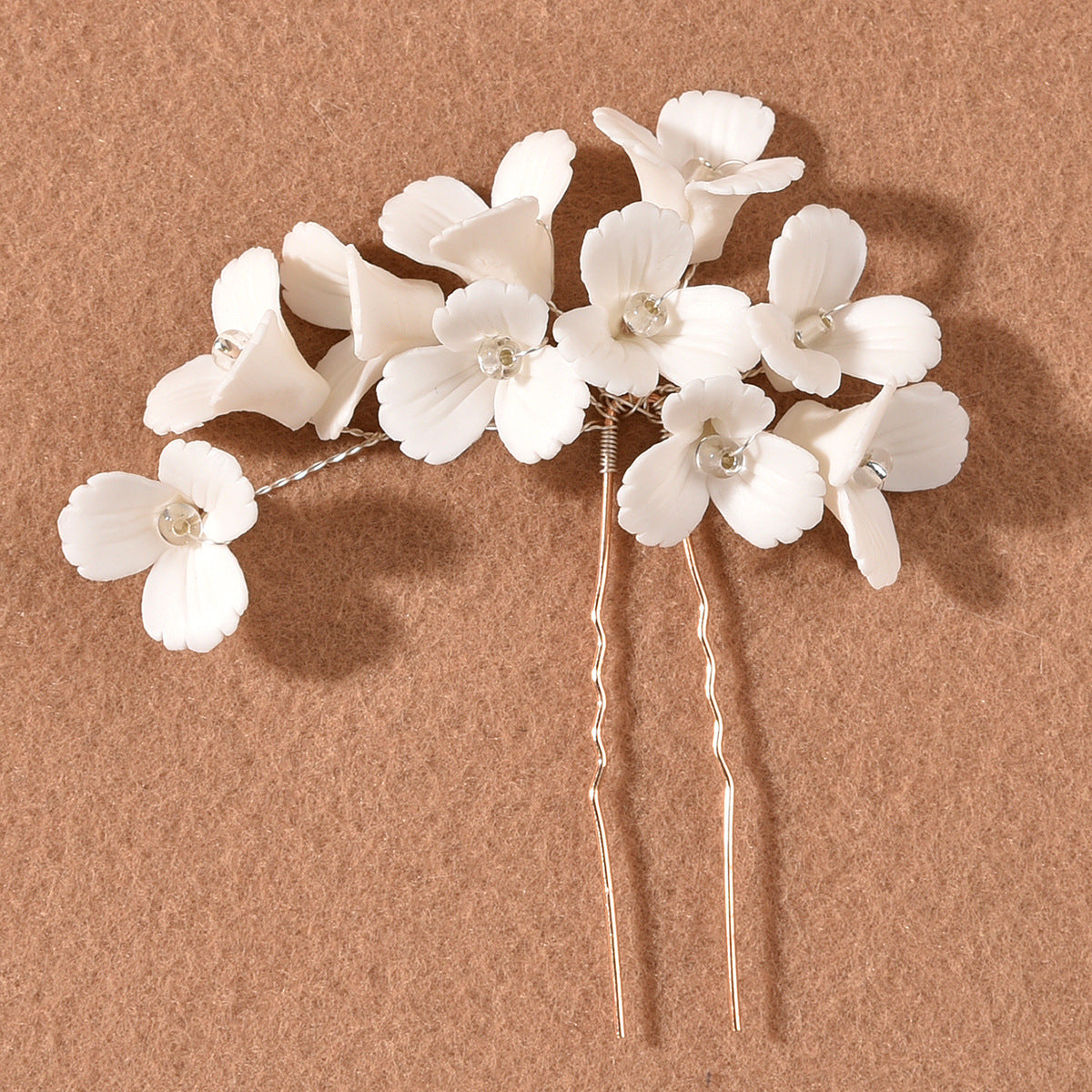 White Three Dimensional Flower U Shaped Hairpin