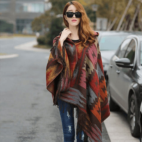 Europe and the United States autumn and winter new retro national wind hooded cape shawl bohemian tourism horn buckle shawl