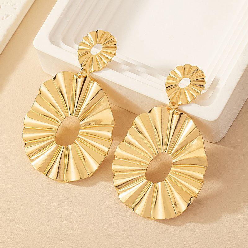 European And American Fashion Irregular Earrings Female Geometric Circle Ear Studs